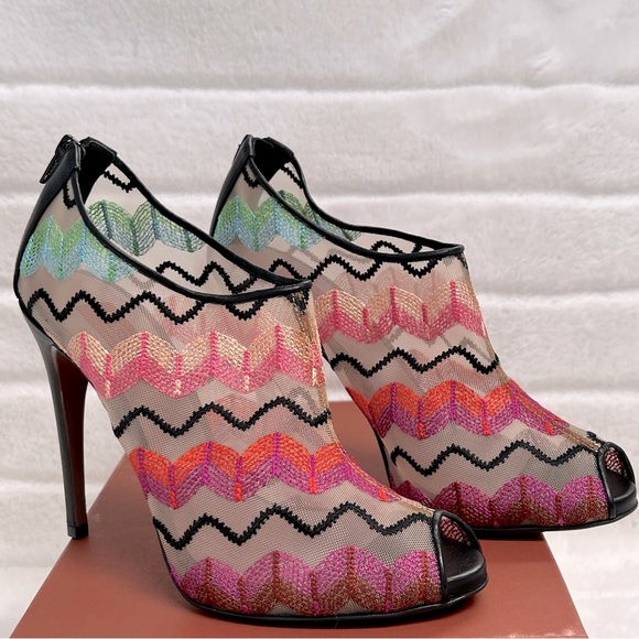 NIB Missoni Zig Zag Multicolor Embroidered Mesh Peep Toe Booties - Picture 5 of 13